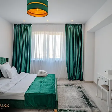 Yamaluxe - Modern & Spacious With Beautifull View *