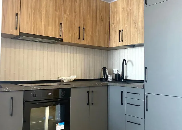 Yamaluxe - Modern & Spacious With Beautifull View Bükreş