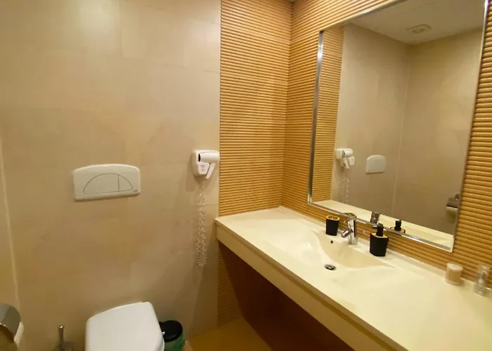 Yamaluxe - Modern & Spacious With Beautifull View Bucarest