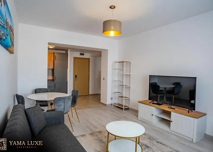 Yamaluxe - Modern & Spacious With Beautifull View Lägenhet *