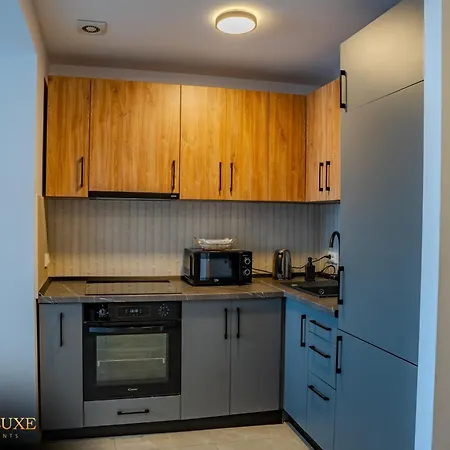 Yamaluxe - Modern & Spacious With Beautifull View Apartmán *