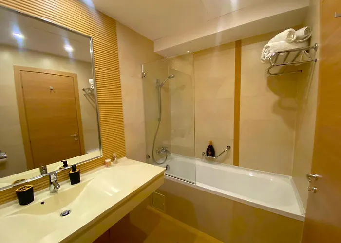 Yamaluxe - Modern & Spacious With Beautifull View 公寓 *