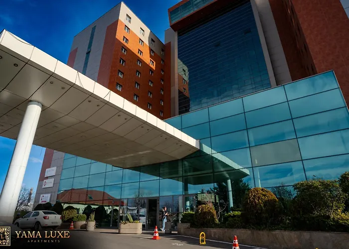 Yamaluxe - Modern & Spacious With Beautifull View